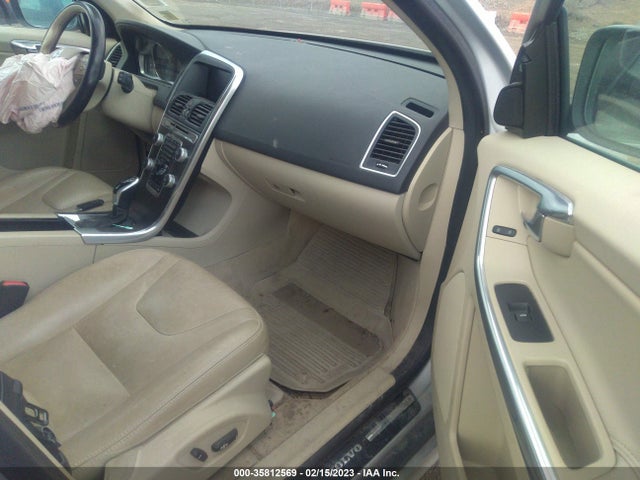 2016 Volvo XC60, VIN: YV4612RK9G2852995