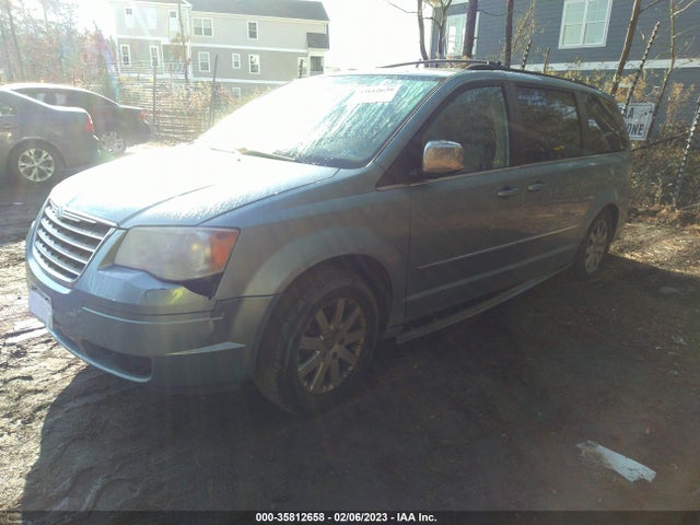 2A4RR8D15AR395146 Chrysler Town & Country