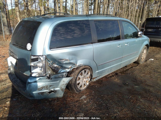 2A4RR8D15AR395146 Chrysler Town & Country