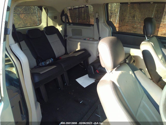 2A4RR8D15AR395146 Chrysler Town & Country
