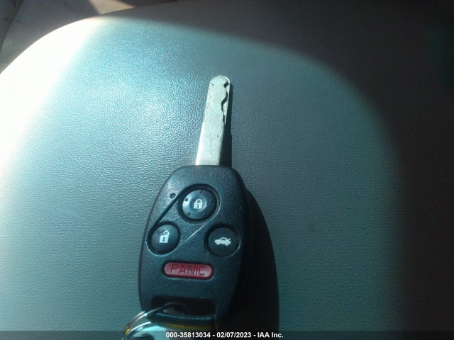 2010 HONDA PILOT EX-L VIN: 5FNYF3H62AB013542