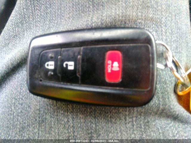 Toyota Prius L Eco 2020 JTDKARFU4L3107222 Image 11