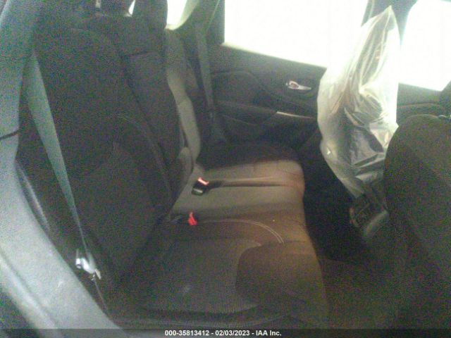 1C4PJMCB1KD323579 Jeep Cherokee Latitude