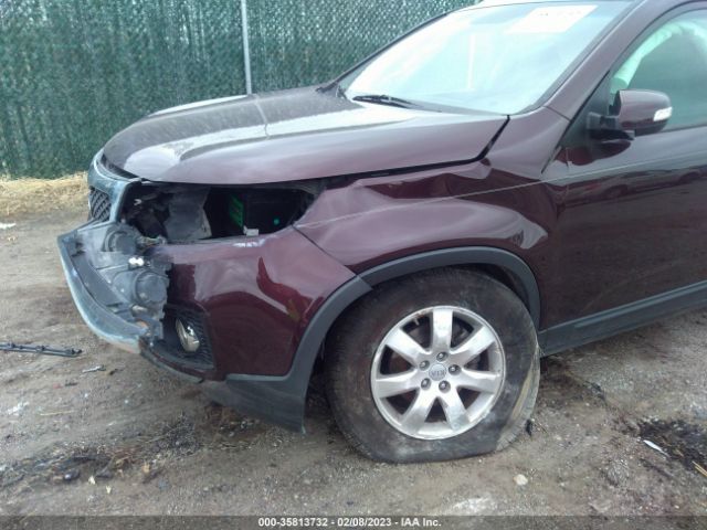 5XYKT3A63CG229047 KIA SORENTO LX
