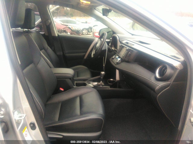 2016 Toyota RAV4, VIN: JTMDJREV6GD001082