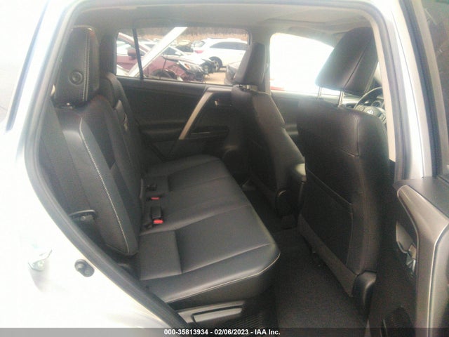 2016 Toyota RAV4, VIN: JTMDJREV6GD001082