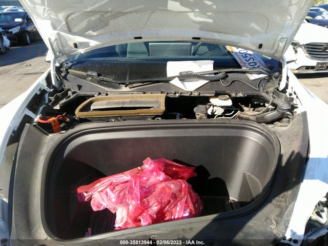 Tesla Model Y Long Range 2020 5YJYGDEE9LF019016 Image 11
