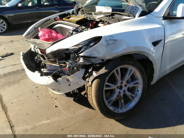 Tesla Model Y Long Range 2020 5YJYGDEE9LF019016 Image 7
