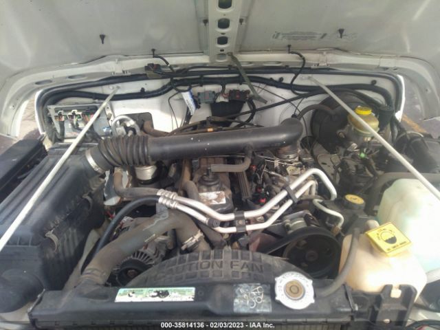1J4FA59S12P704754 Jeep Wrangler Sahara