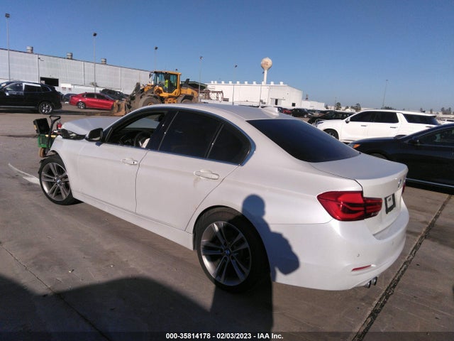 BMW 3 Series 328i 2016 WBA8E9C58GK646978 Image 3