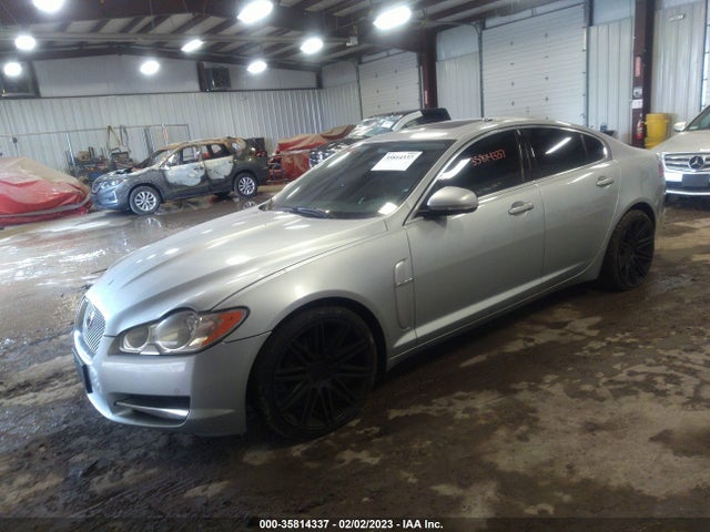 SAJWA0FA8AHR51218 Jaguar XF LUXURY