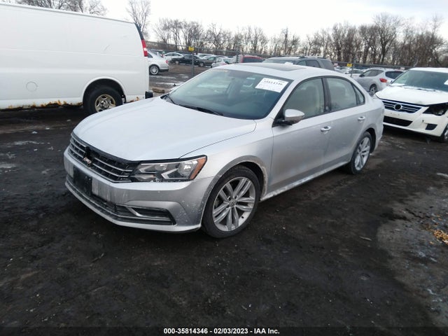 1VWLA7A35KC006094 Volkswagen Passat 2.0t Wolfsburg Edition