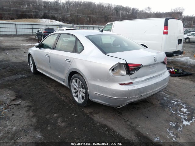 1VWLA7A35KC006094 Volkswagen Passat 2.0t Wolfsburg Edition