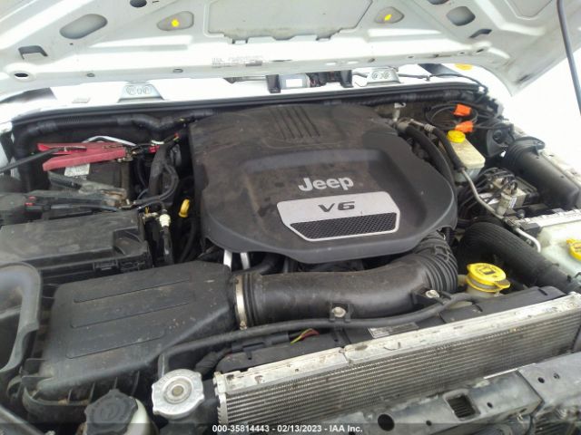 1C4BJWEG8HL536932 Jeep Wrangler Unlimited Sahara