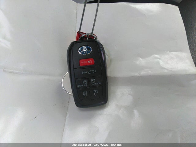 2022 Toyota Sienna, VIN: 5TDDSKFC8NS042719