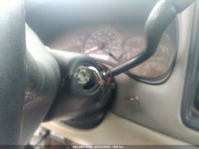 1GKEC16T81J305704 GMC Yukon Xl Slt