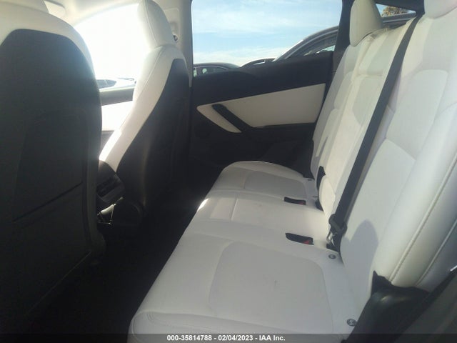 Tesla Model Y Long Range 2021 5YJYGDEE5MF080901 Image 8