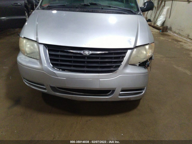 1C4GP45R15B387145 Chrysler Town & Country