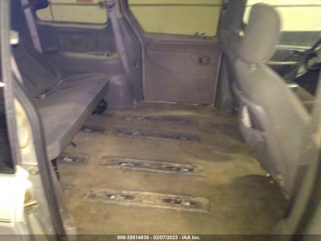 1C4GP45R15B387145 Chrysler Town & Country