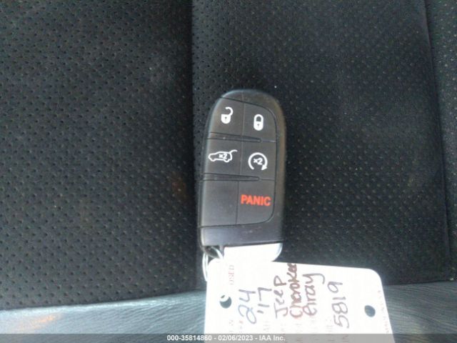 1C4RJEAG3HC915819 Jeep Grand Cherokee Altitude