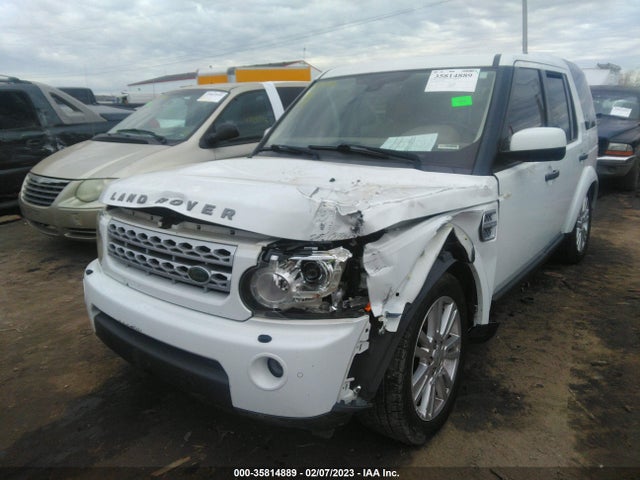 2011 LAND ROVER LR4 LUX VIN: SALAK2D49BA569734