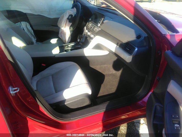 2018 HONDA ACCORD SEDAN LX 1.5T VIN: 1HGCV1F13JA084445