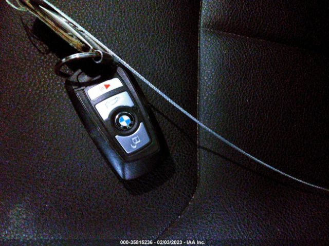 WBA8E5G55JNV02832 BMW 3 Series 320i Xdrive