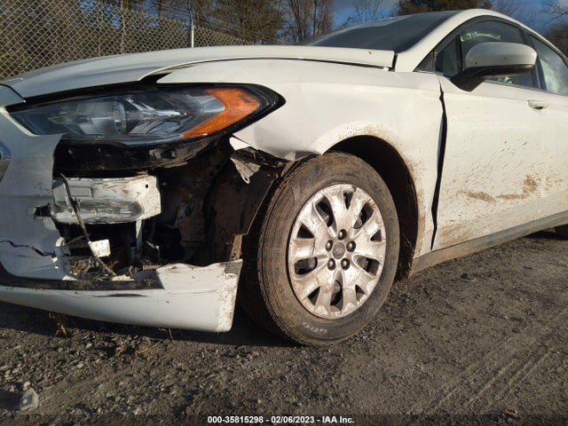 2020 FORD FUSION S VIN: 3FA6P0G72LR220095
