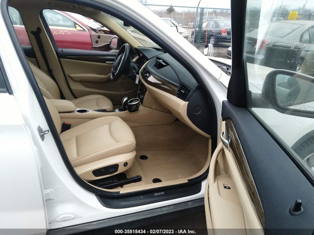 BMW X1 Xdrive28i 2014 WBAVL1C57EVY13224 Image 5
