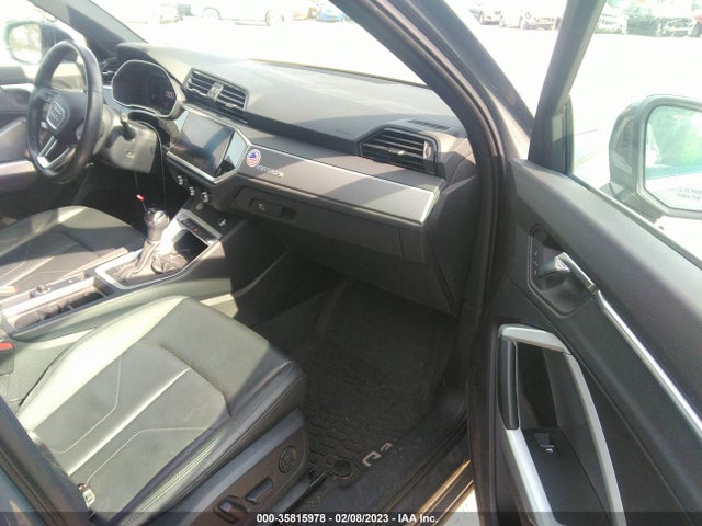 WA1BUCF32M1110106 Audi Q3 Premium Plus
