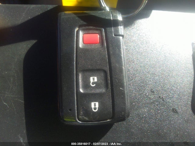 2005 TOYOTA PRIUS VIN: JTDKB20UX57023964