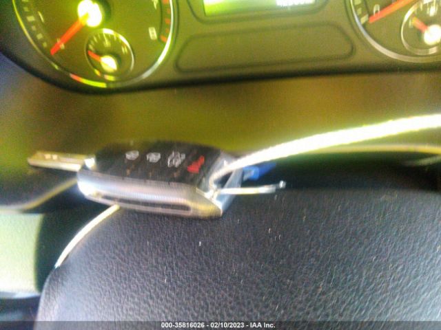 5XYPG4A3XKG512209 KIA SORENTO LX