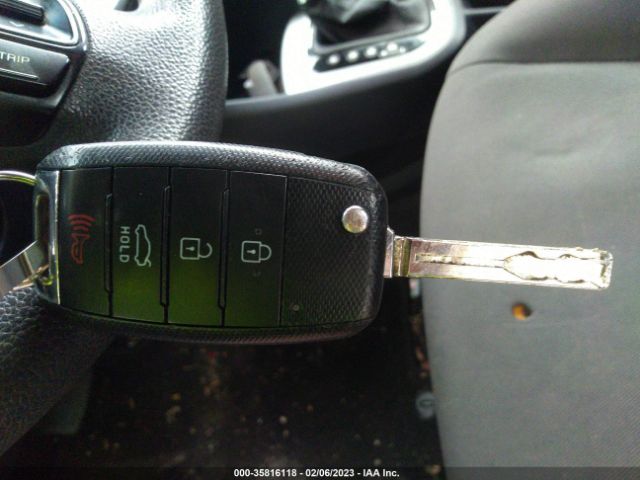 KNADM5A31G6601515 KIA RIO LX