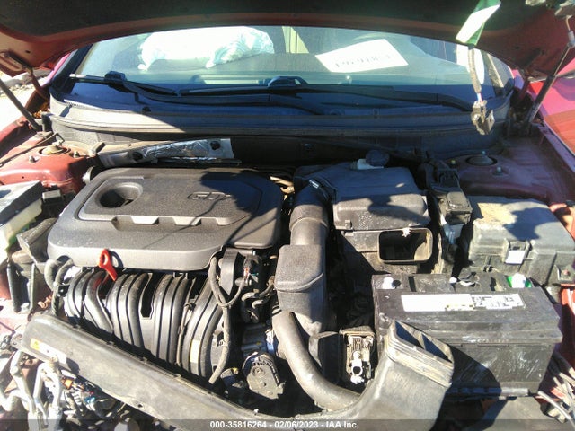 2015 HYUNDAI SONATA 2.4L SE VIN: 5NPE24AF7FH184004