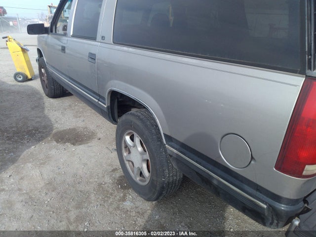 Chevrolet Suburban 1998 1GNFK16R7WJ325254 Image 7
