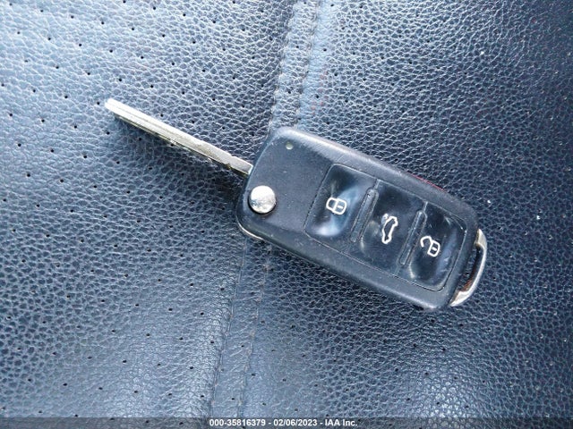 3VWD17AJ7EM409211 Volkswagen Jetta Sedan Se