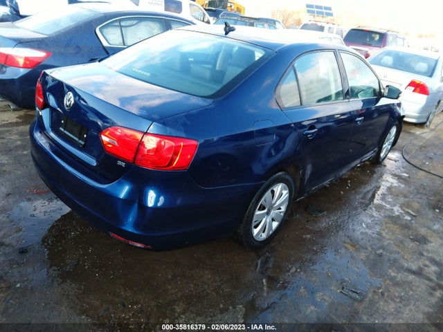3VWD17AJ7EM409211 Volkswagen Jetta Sedan Se