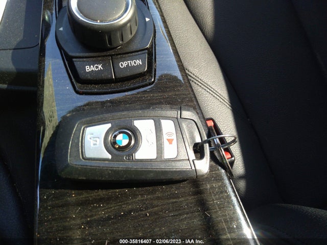WBA8E1G50GNT37192 BMW 3 Series 320i