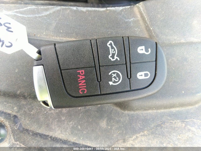 2C3CCAET6HH538677 Chrysler 300 300c