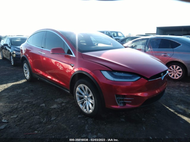 2017 Tesla Model X 90d/75d/100d მანქანა იყიდება აუქციონზე, vin: 5YJXCBE24HF075373, აუქციონის ნომერი: 35816538