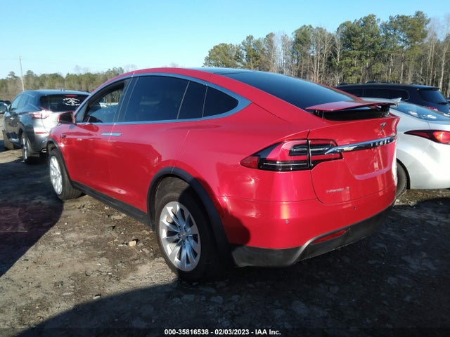 2017 Tesla Model X 90d/75d/100d მანქანა იყიდება აუქციონზე, vin: 5YJXCBE24HF075373, აუქციონის ნომერი: 35816538