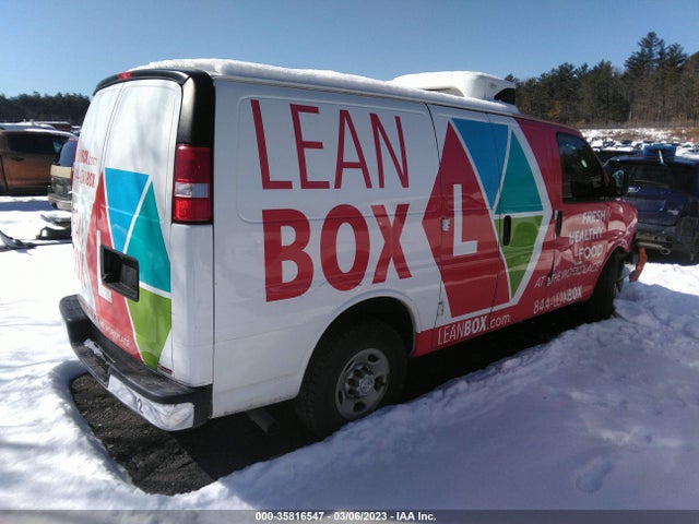 Chevrolet EXPRESS CARGO VAN 2017 1GCWGAFG1H1222908 Image 4
