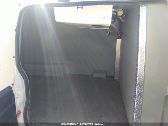 Chevrolet EXPRESS CARGO VAN 2017 1GCWGAFG1H1222908 Image 8