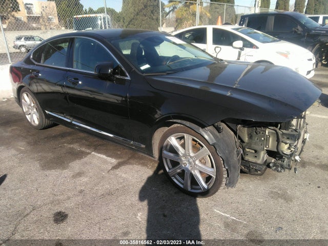 2017 Volvo S90, VIN: YV1A22ML3H1004879