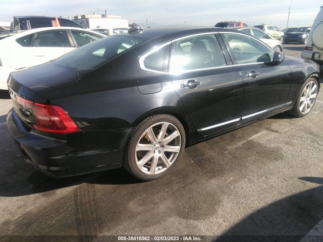 2017 Volvo S90, VIN: YV1A22ML3H1004879
