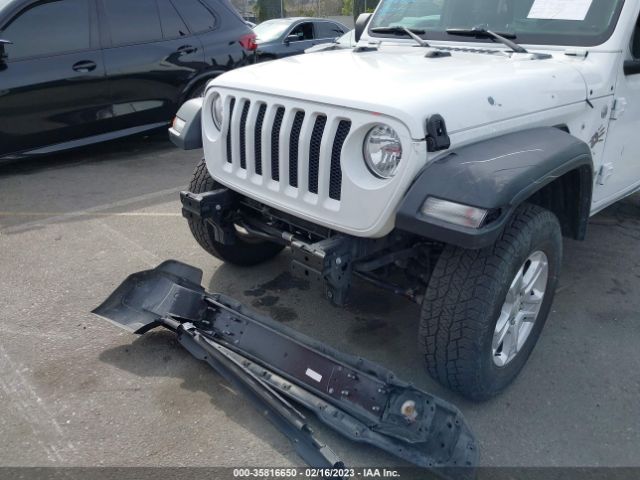 1C4HJXDGXJW137087 Jeep Wrangler Unlimited Sport S