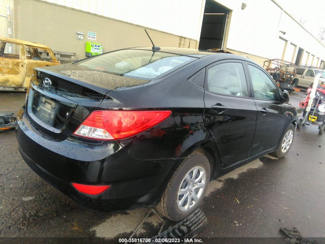2013 HYUNDAI ACCENT GLS VIN: KMHCT4AE8DU452519