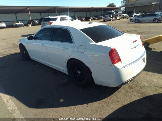 2C3CCAAG2JH117408 Chrysler 300 Touring L