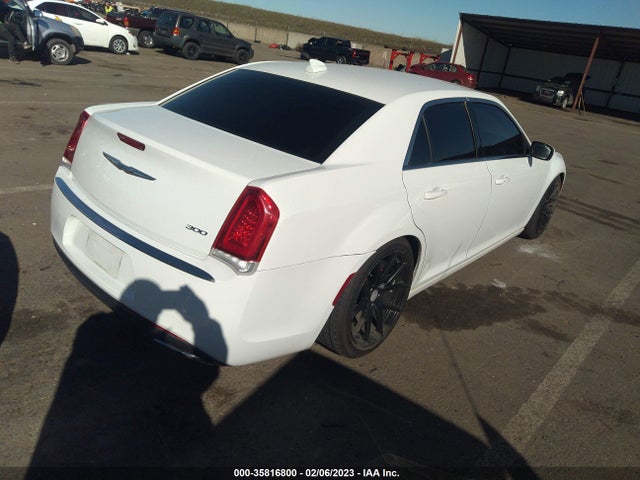 2C3CCAAG2JH117408 Chrysler 300 Touring L