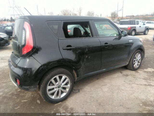 KNDJP3A56J7898432 KIA SOUL +